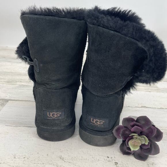 Ugg Bailey Botton Black Sherpa Lined Suede Winter Ankle Boots Size 8 - Picture 7 of 7